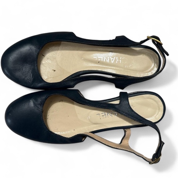 Vintage Chanel Blue Pearl Heels - Picture 2 of 6